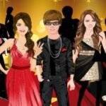 Selena and Justin Kissing